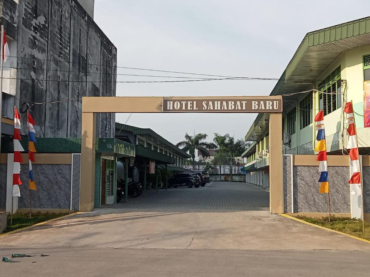 Hotel Sahabat Baru Singkawang Kültér fotó